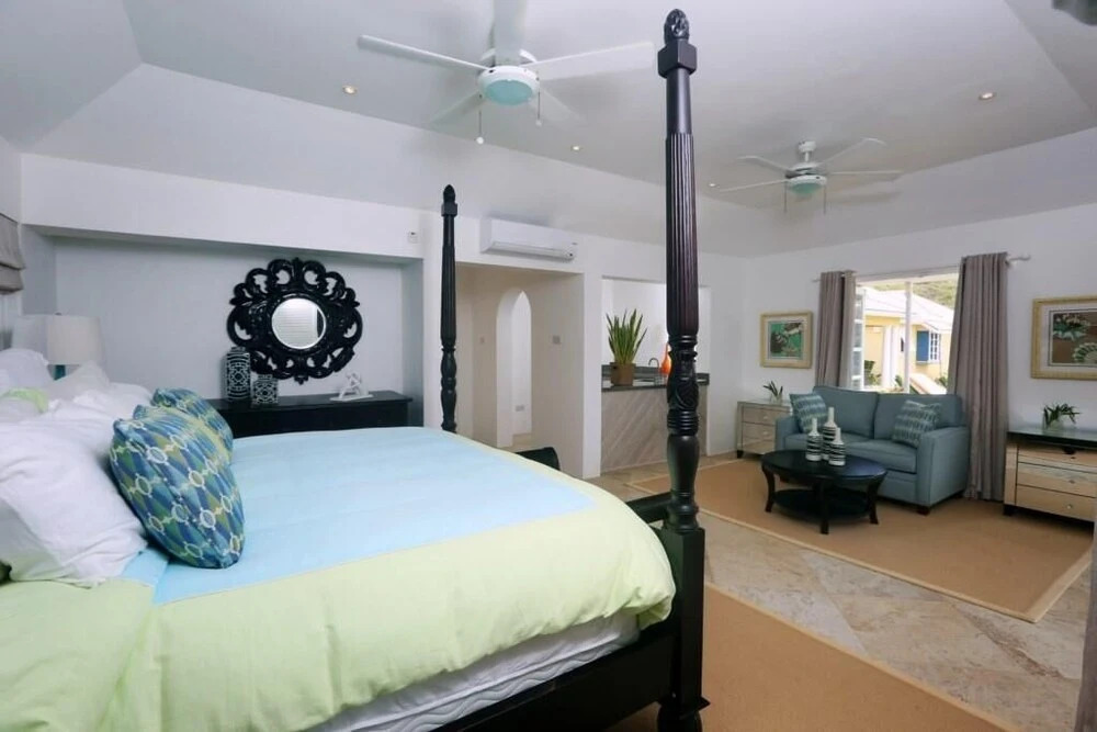 Book With Confidence Relaxed Cancellation Policy - Seafront Swim-up Bar Wifi