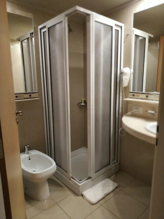 Maran Suites & Towers