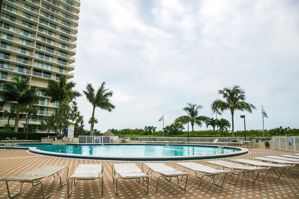 South Seas Tower 3 1005