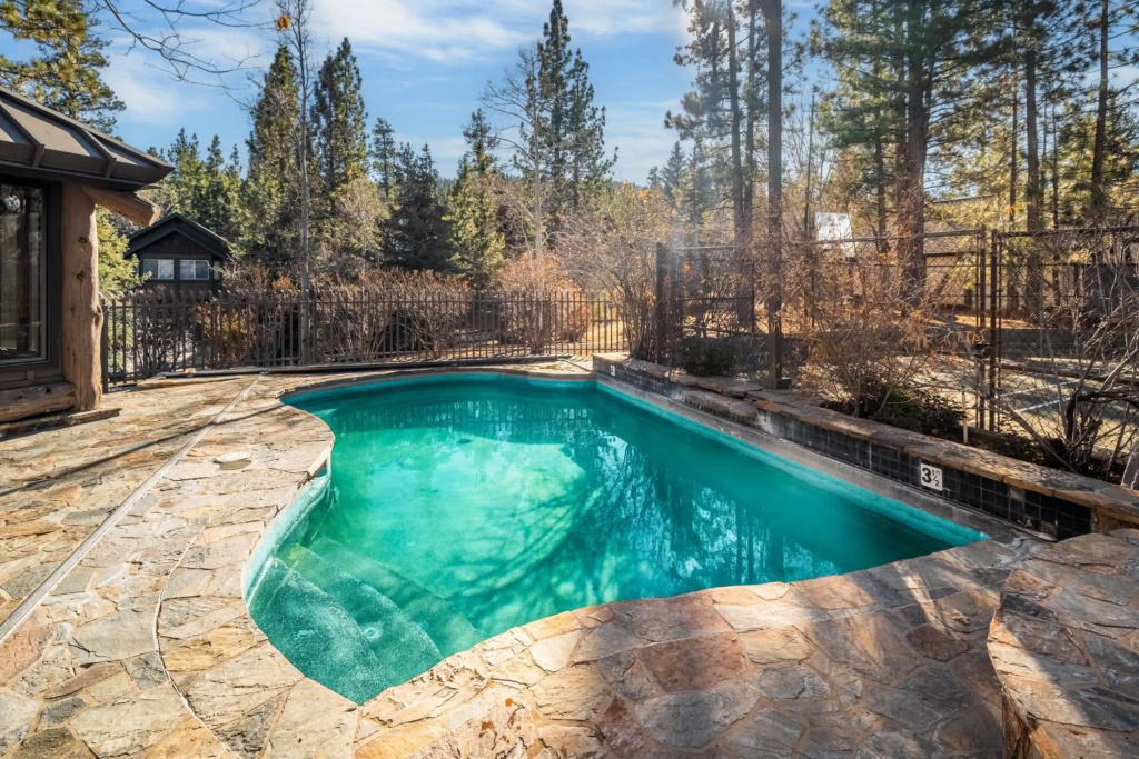 Heavenly Valley by AvantStay Home w Pool Sauna Hot Tub Game Room Tennis Crt Basketball Crt