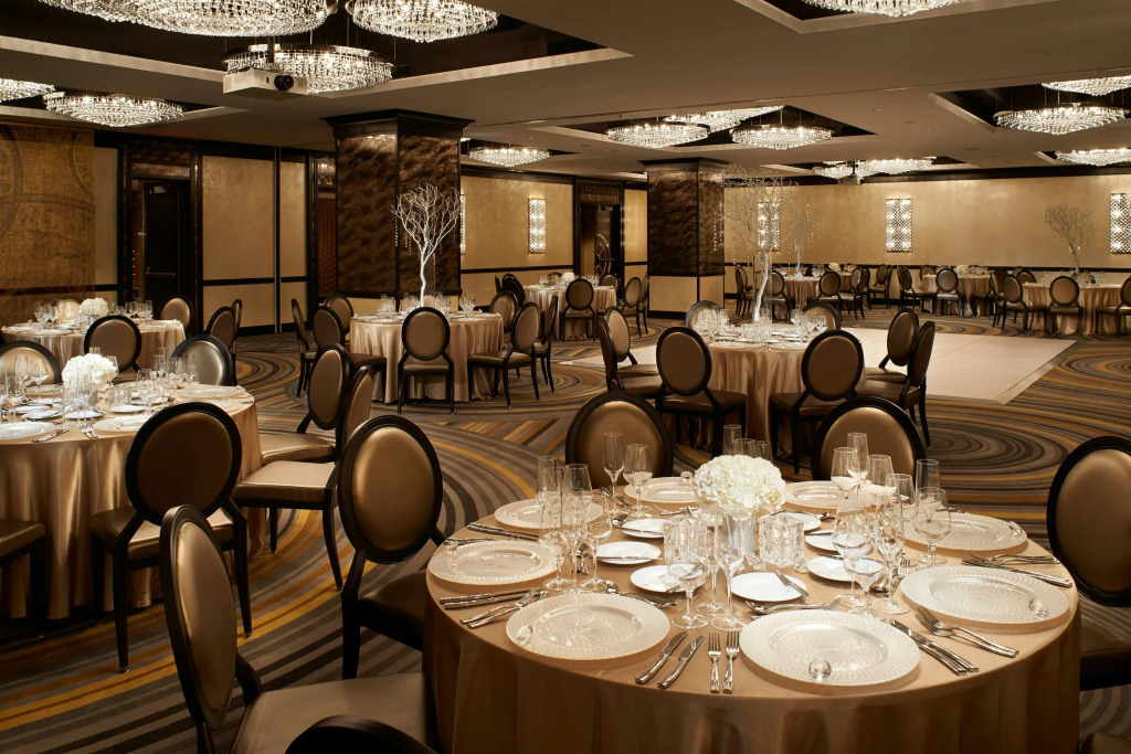 Metropolitan at The 9, Autograph Collection