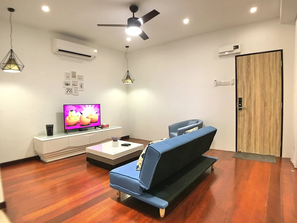 iBook8 Superior 1 Bedroom Gurney Suites  by iBook Homestay