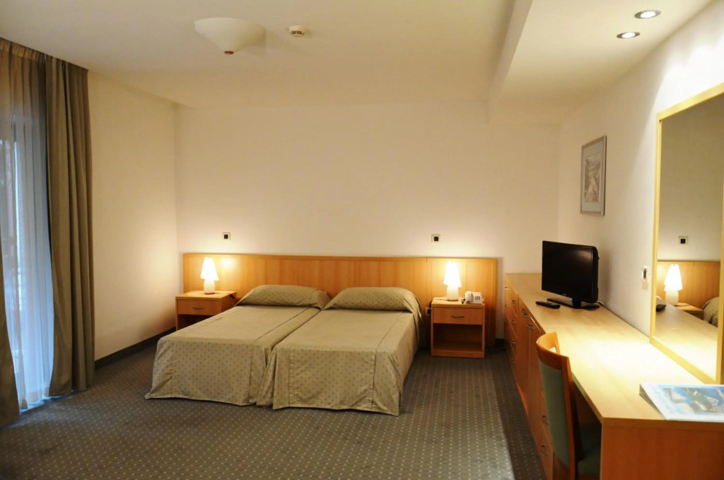 Hotel Flores