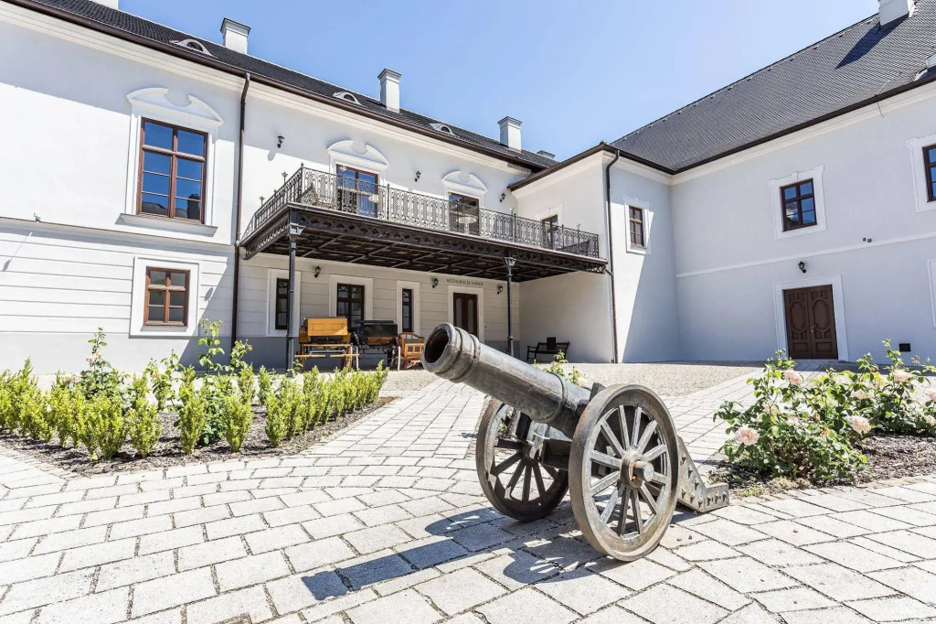 Chateau Appony
