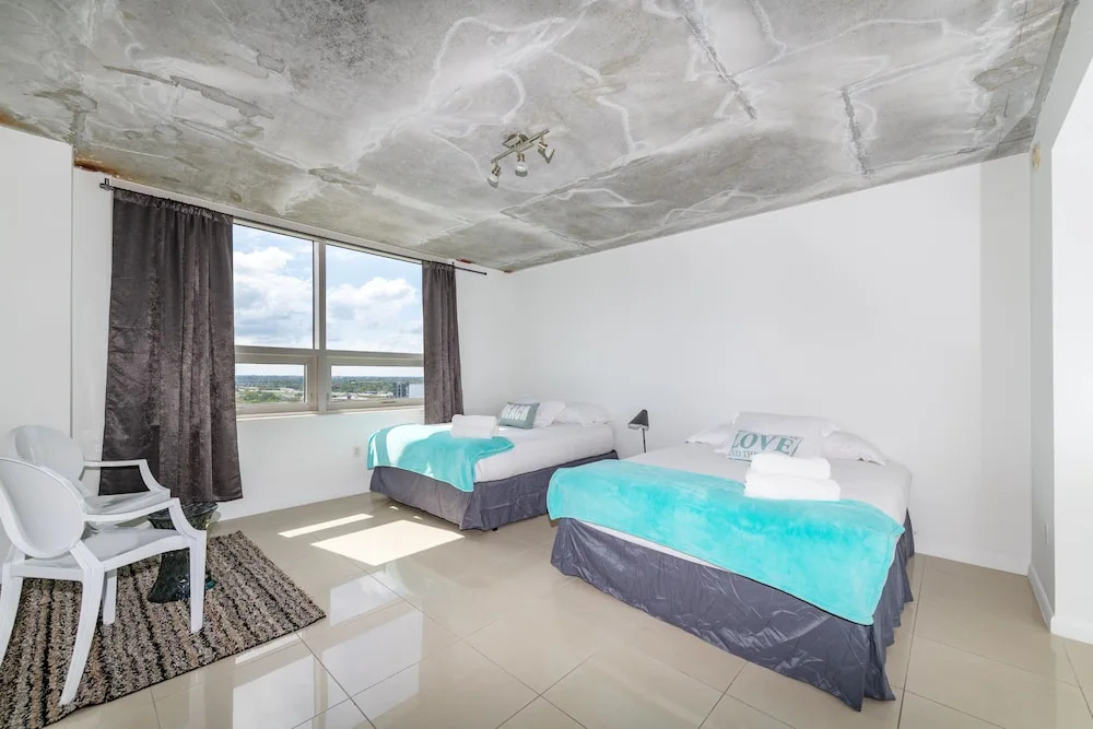 Miami World Rental - Midtown 1106