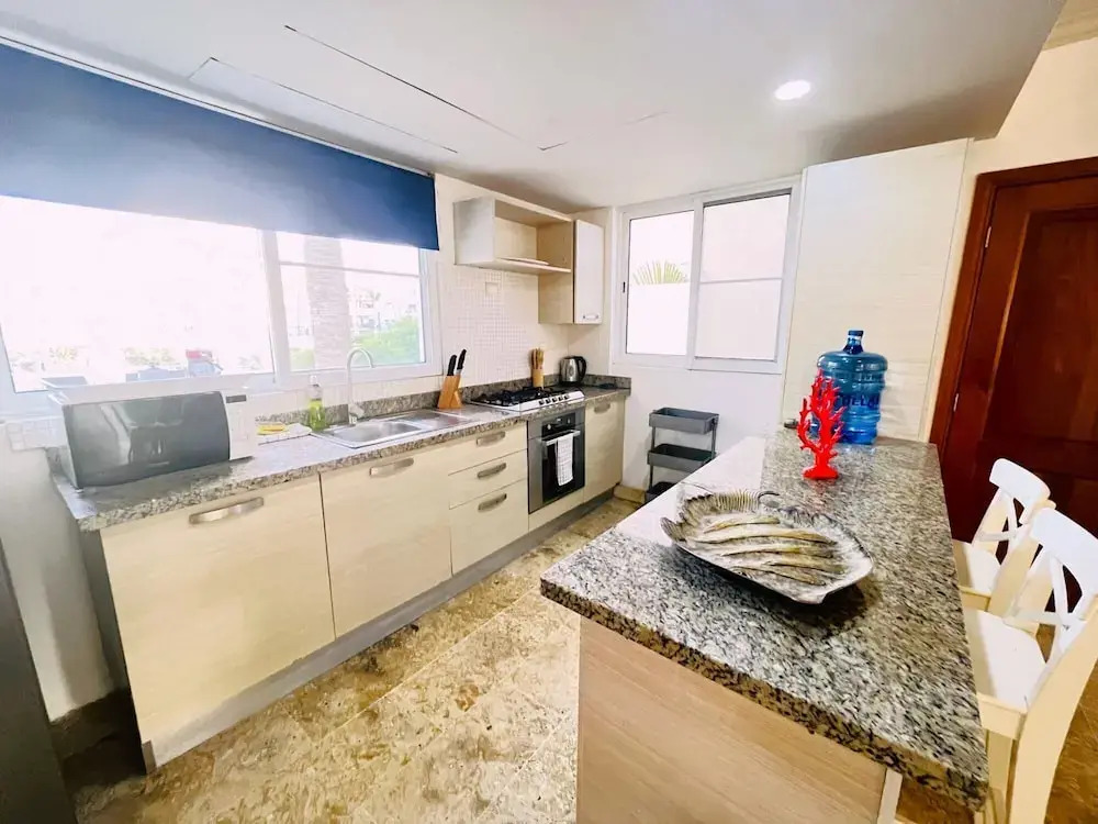 Beauty Pool Views Aparment With Private Beach O201