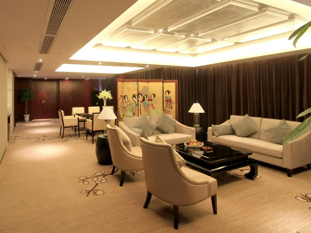 Zhangjiagang Zhonglian GDH International  Hotel