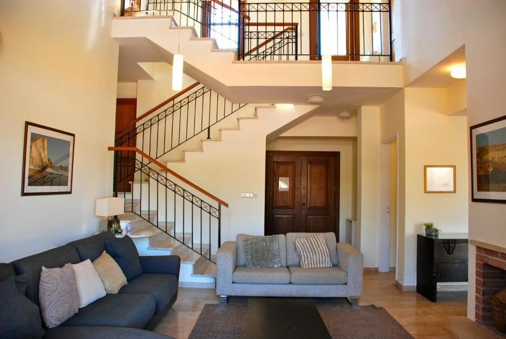 3 BR Villa Limni