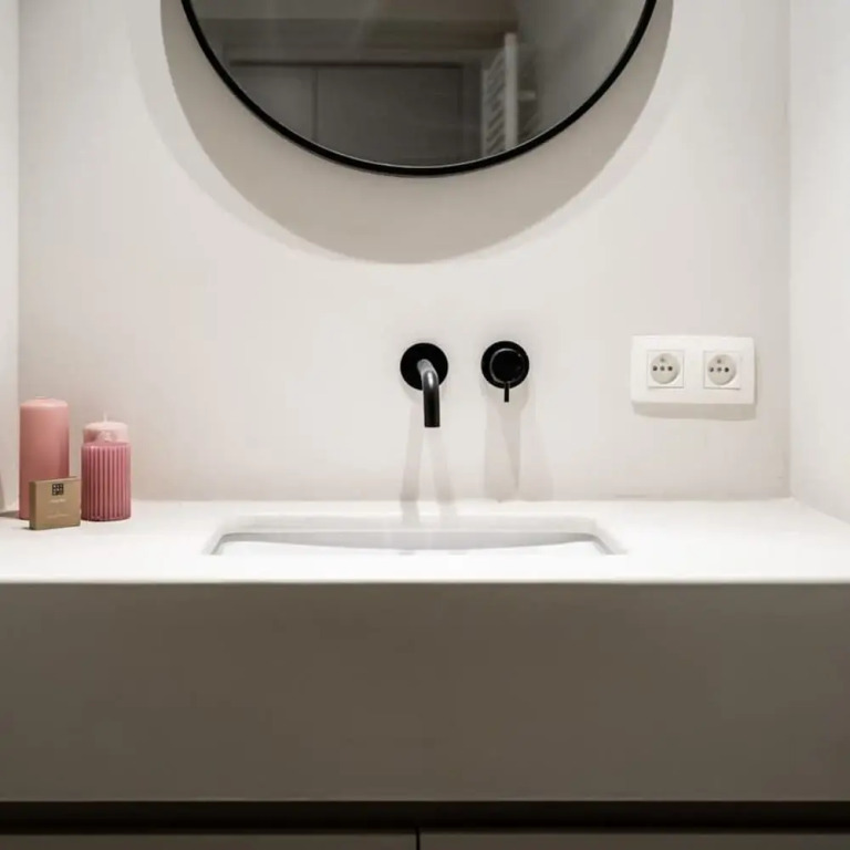 Stylishly Renovated Apartment With City View