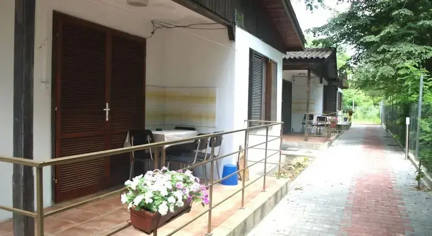 Elmona Holiday Stay