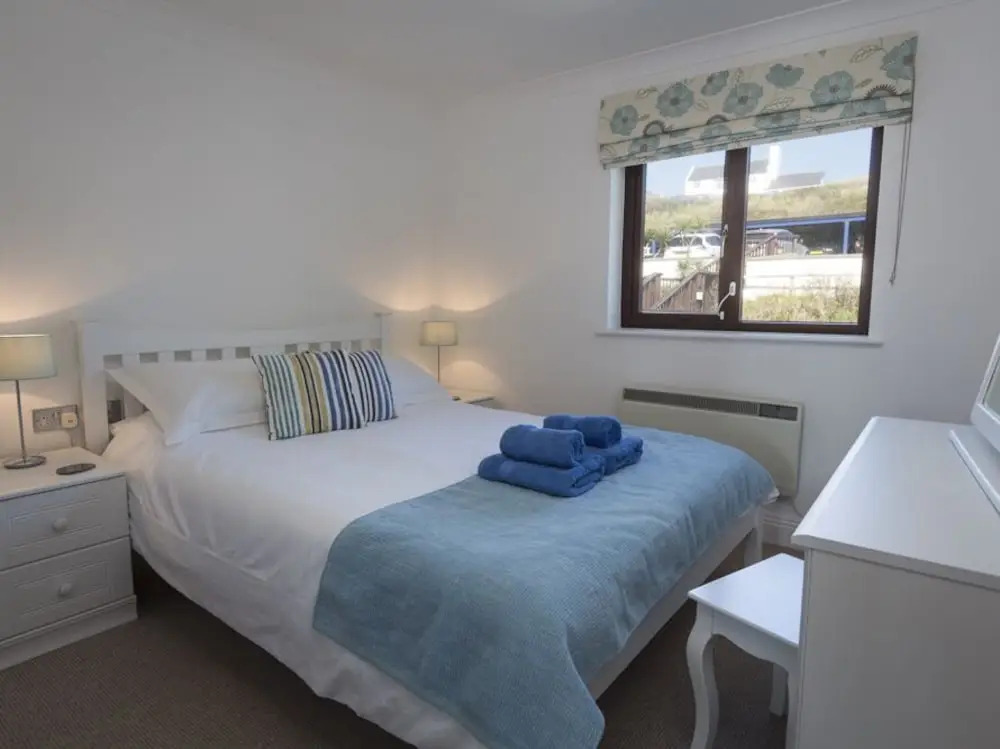 25 Burgh Island Causeway