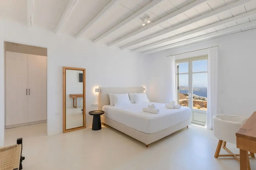 Renovated Luxury Oceanview Villa with Pool in Mykonos