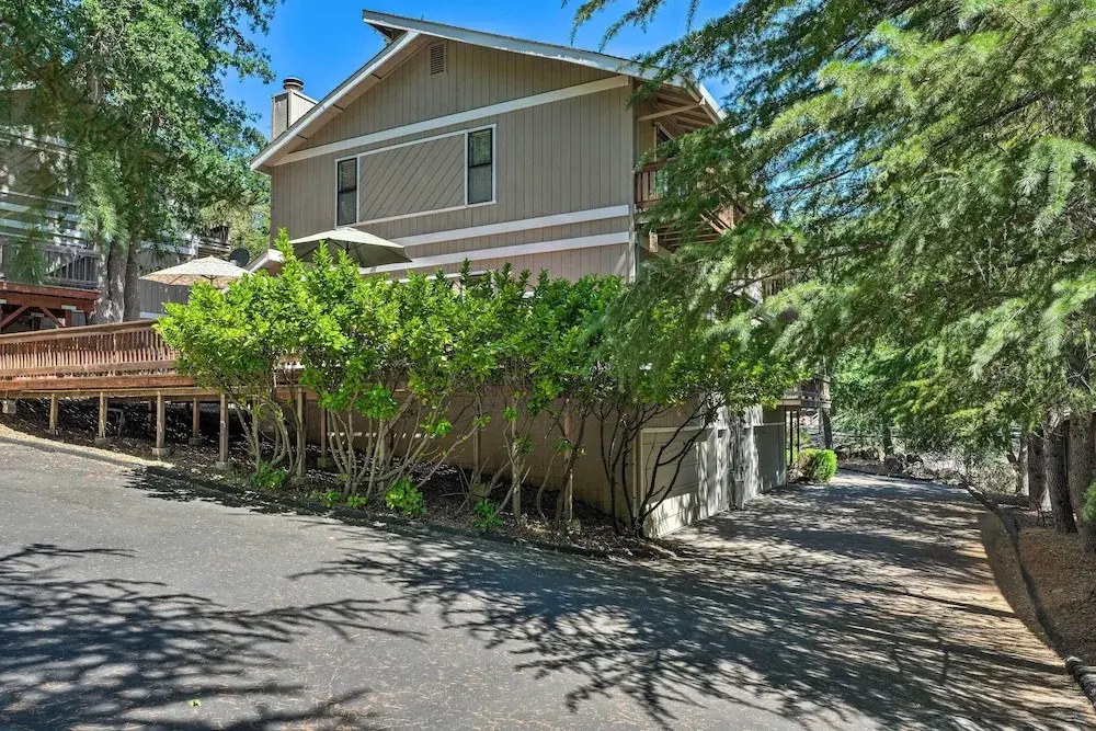 Pine Mountain Lake Haven w/ Spacious Deck!