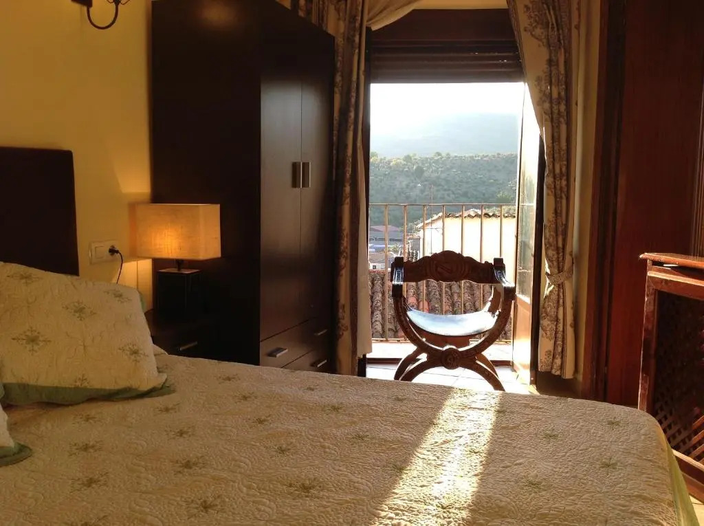 Hostal Cerezo 2