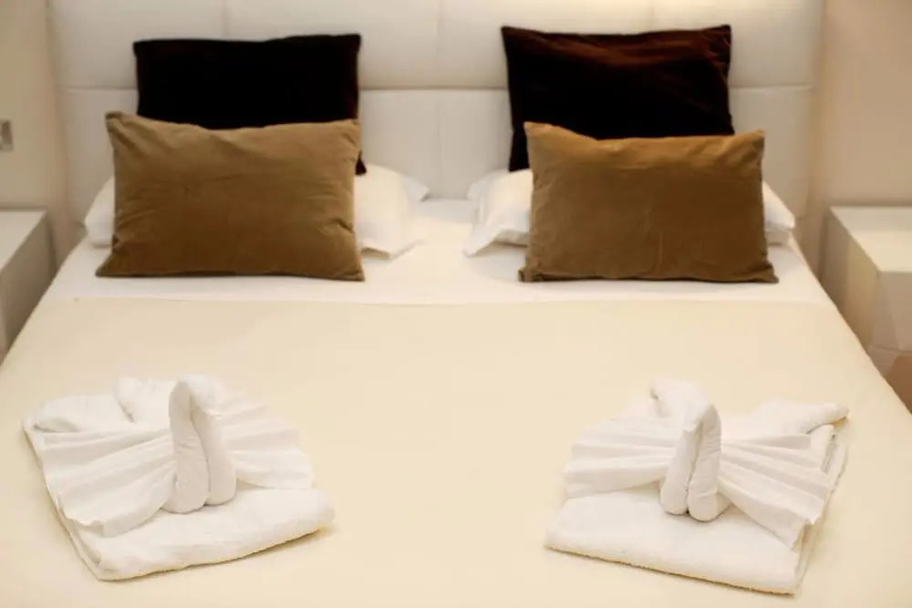 Spanish Steps Suite 128