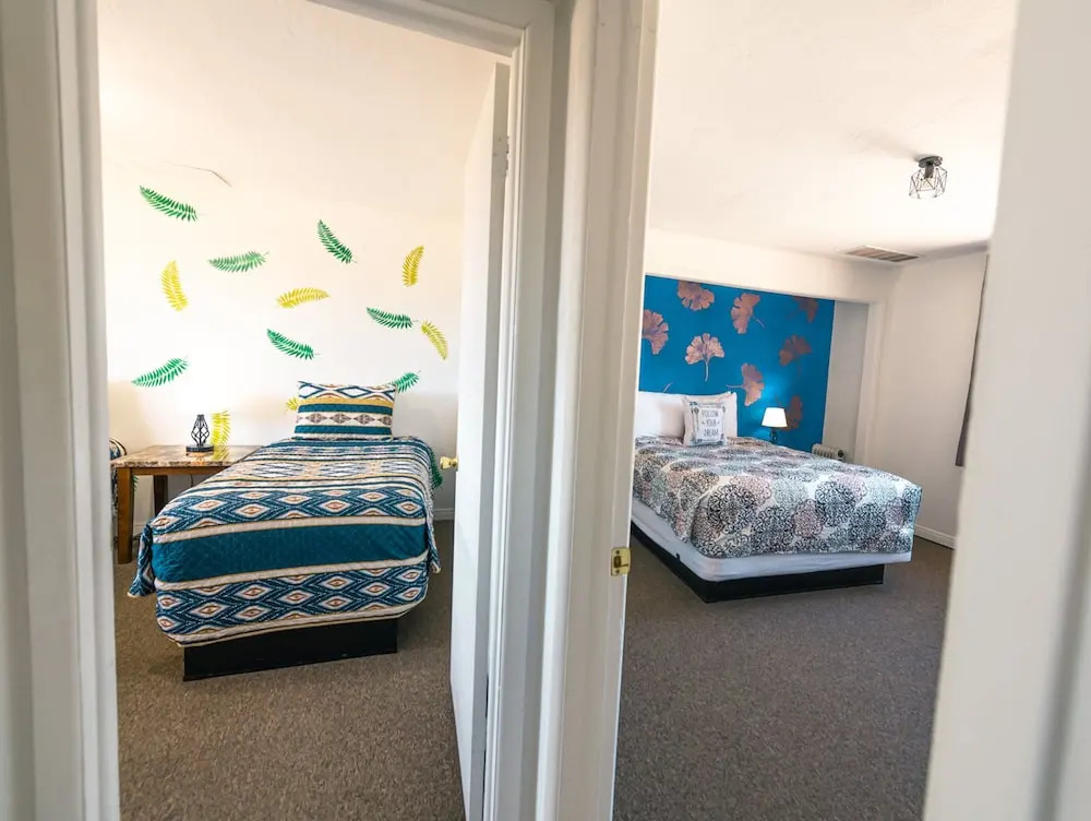 Home Style Apartments - 1 & 3 BR Suites with Full Kitchen