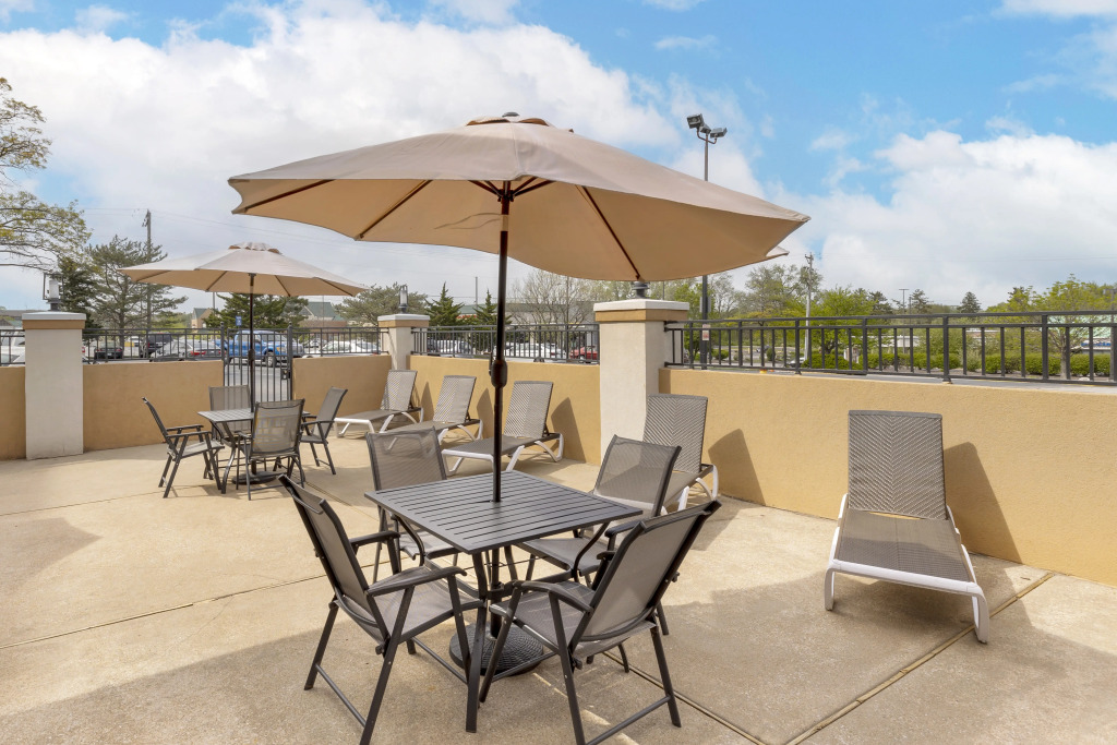 Best Western Plus The Charles Hotel
