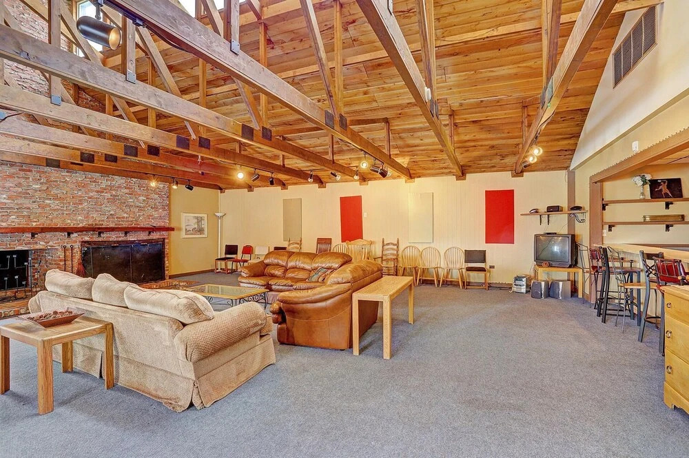 Ski and Racquet Club Condo