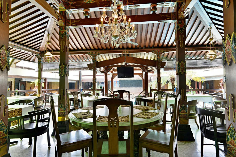 ZEN Rooms Pasar Kembang 1