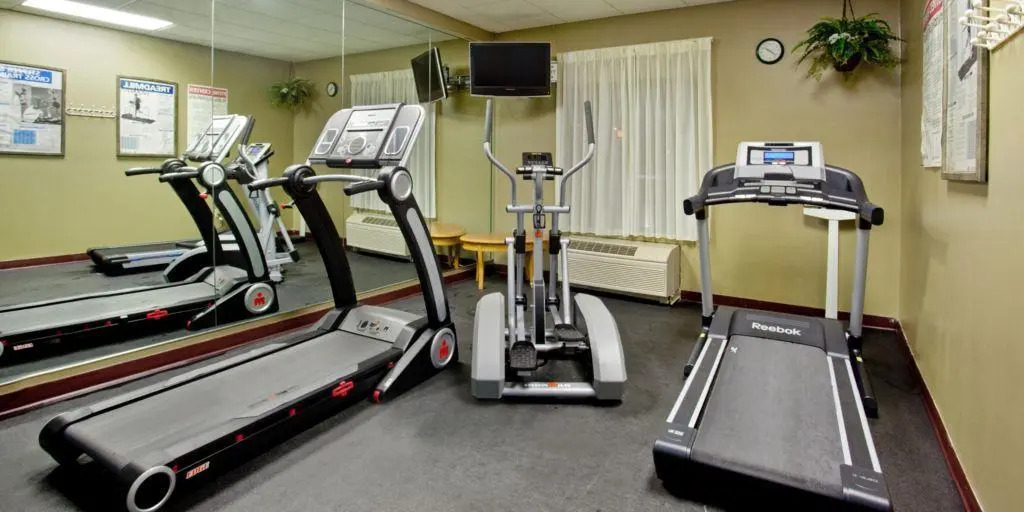 Holiday Inn Express and Suites Three Rivers by IHG
