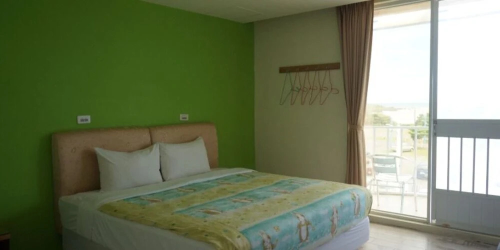 Xinyu Holiday Inn