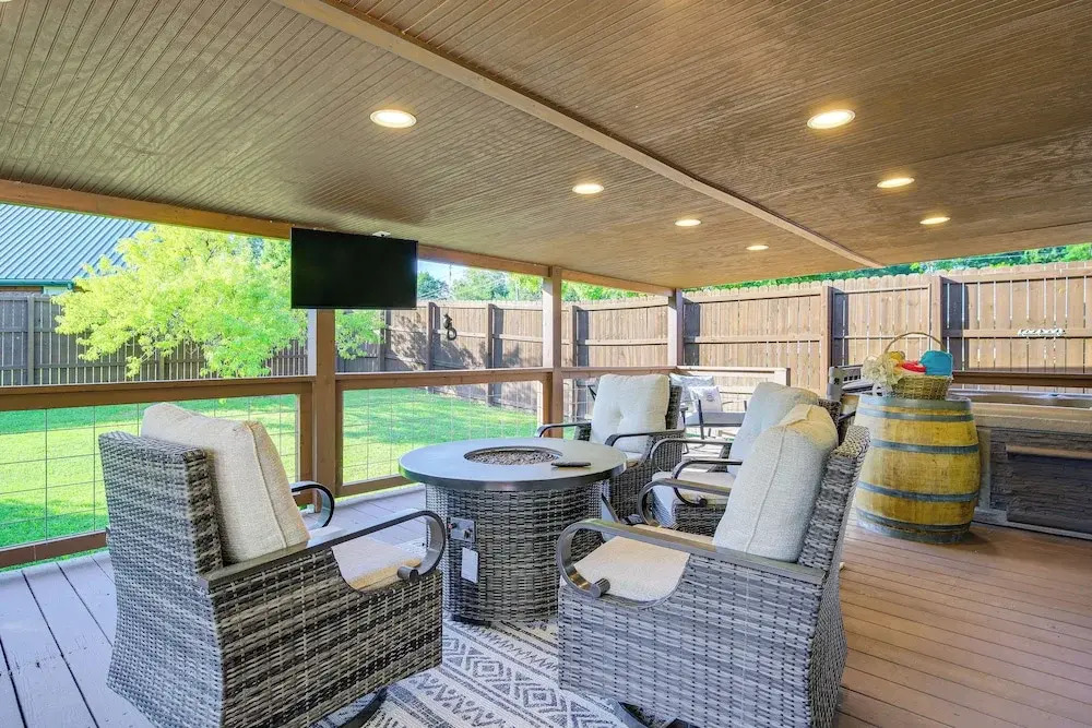 Family Sevierville Cottage w/ Game Room & Hot Tub!