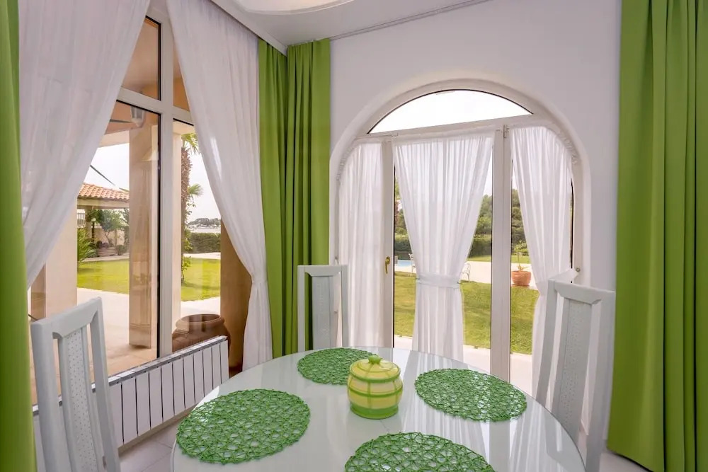 Fimi- With Swimming Pool - A2 Green