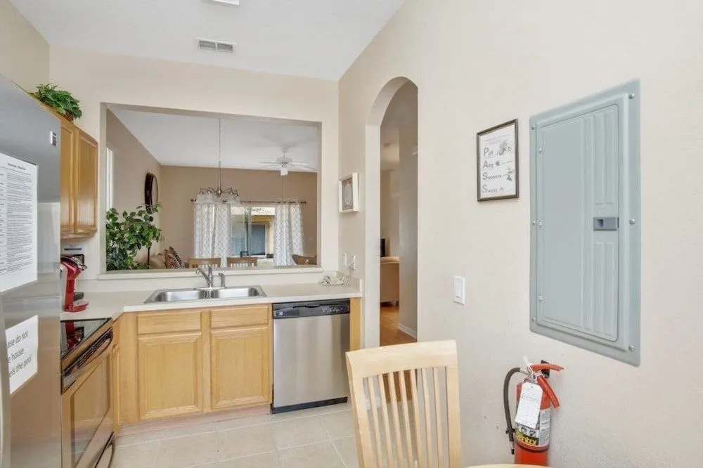 Aladdin's Palace - 4 Br townhouse by RedAwning