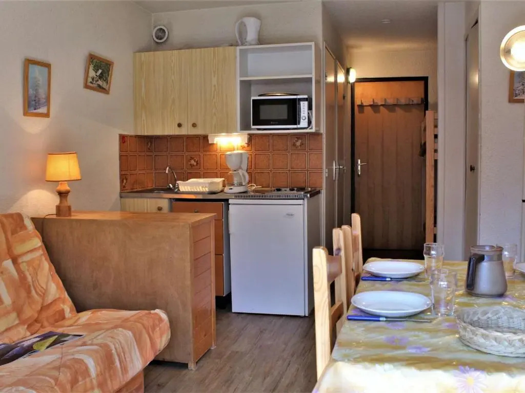 Appartement Risoul, 1 pièce, 4 personnes - FR-1-330-145