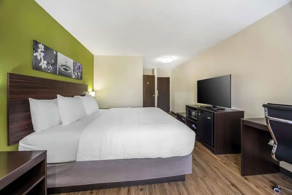 Americinn Hotel & Suites Salina