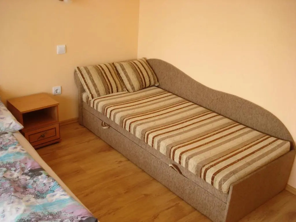 Sunshine Apartment