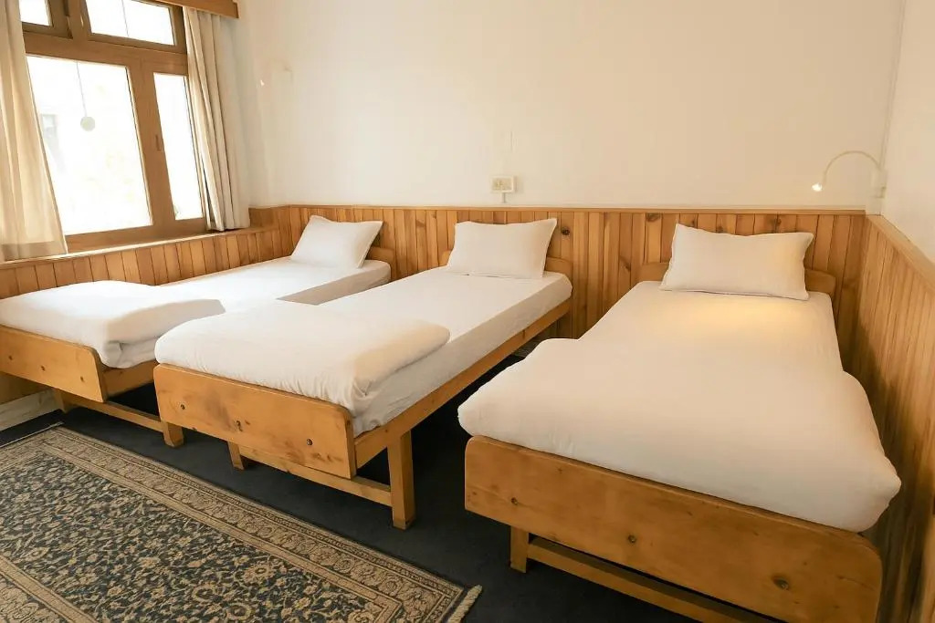 Beholden Stay & Cafe-Mountain View Boutique Stay in Old Manali