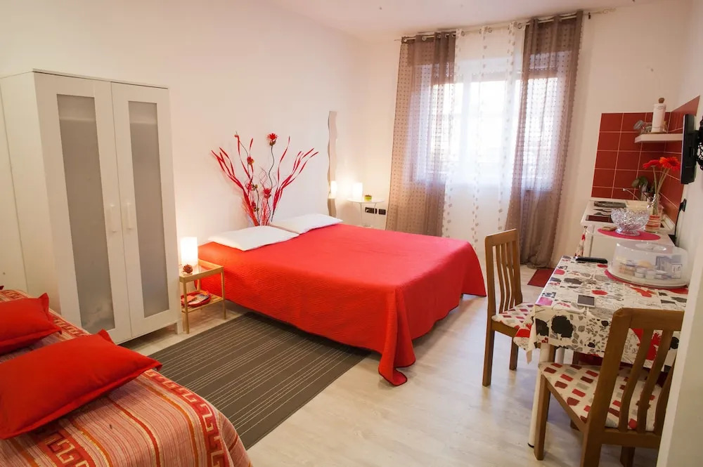 Malu Apartments