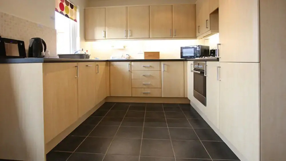 Driftwood in Poole With 3 Bedrooms and 3 Bathrooms