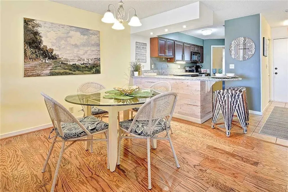 Hibiscus 303D - Two Bedroom Condo