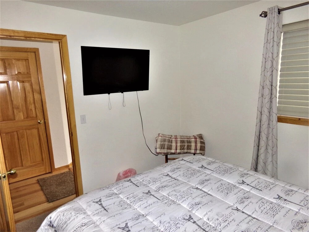 WHKM Watch Hill 2 bed 2 bath