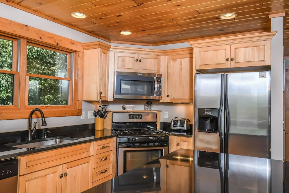 Wispering Heights 4 Bedroom House