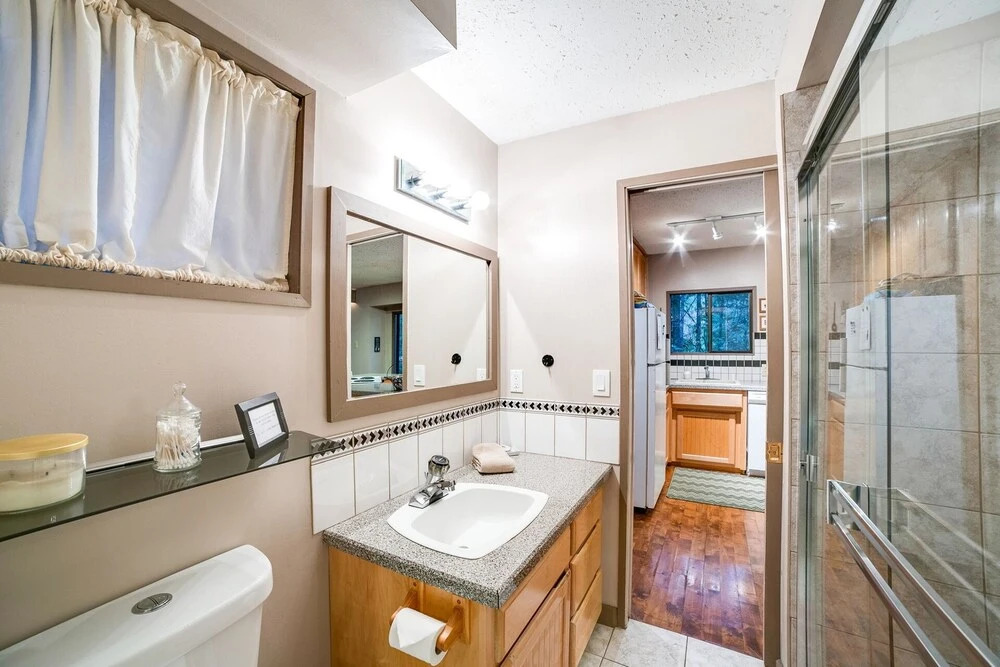 55sl - Hot Tub - Wood Stove - Sleeps 10 Home