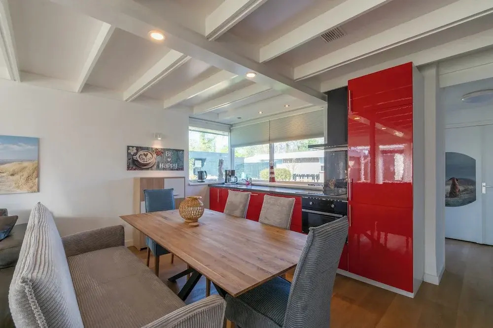 Modern Home Near Beach