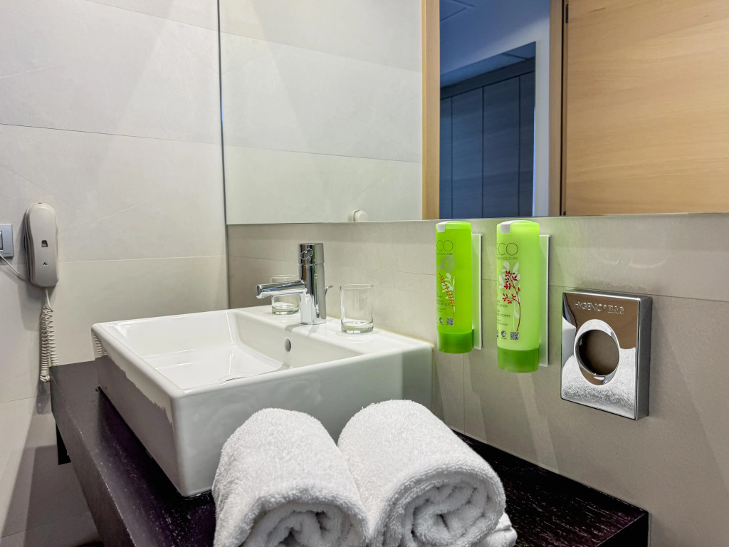Hotel Jardines de Uleta Suites