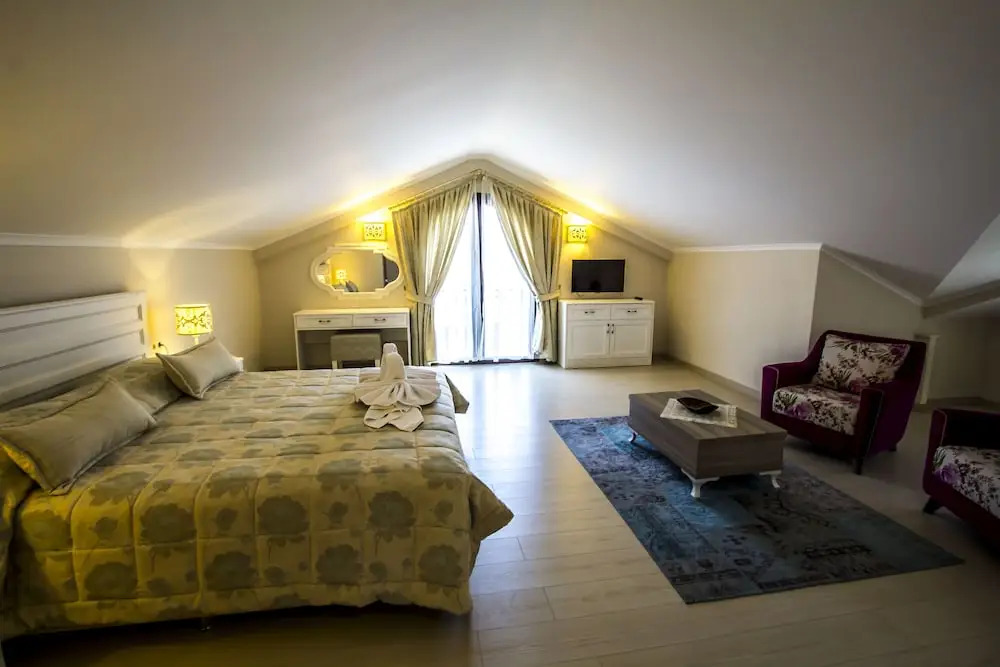 Villa West by Tatilpremium