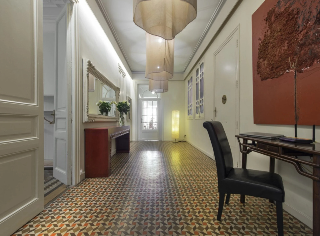 RAMBLA - Cozy Big Apartment