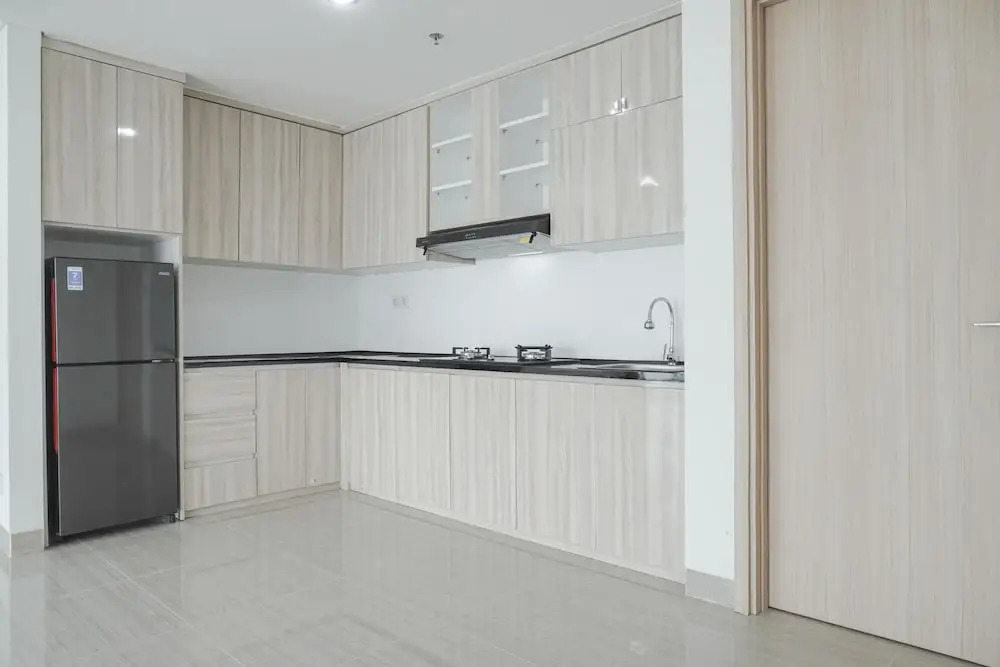 Spacious And Nice 2Br At Hillcrest House Apartment