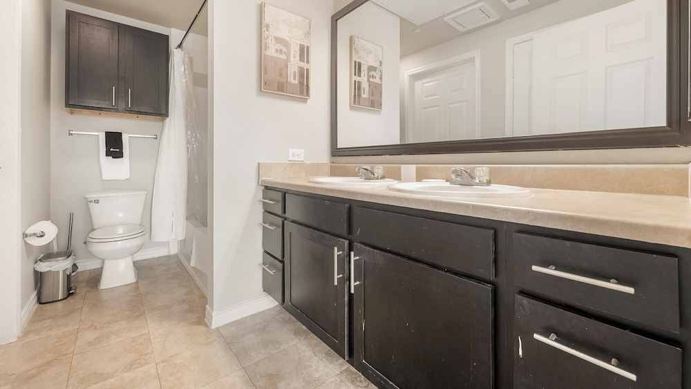 Landing Apartments near Downtown Corpus Christi