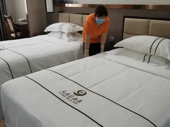Jiu Ming Yue Hotel