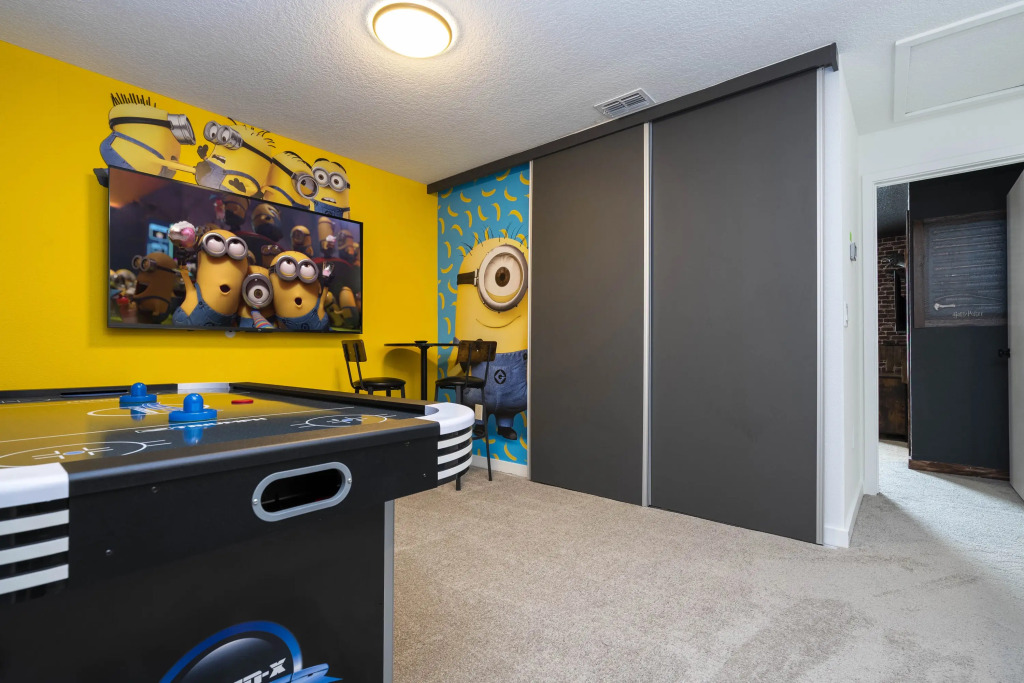 Marvelous 3Bd Close to Disney w Gameroom at The Hub 3409