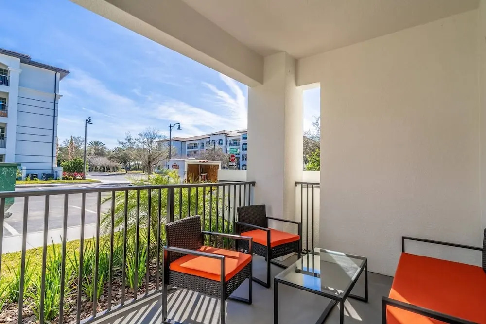 4013 110 Vista Cay
