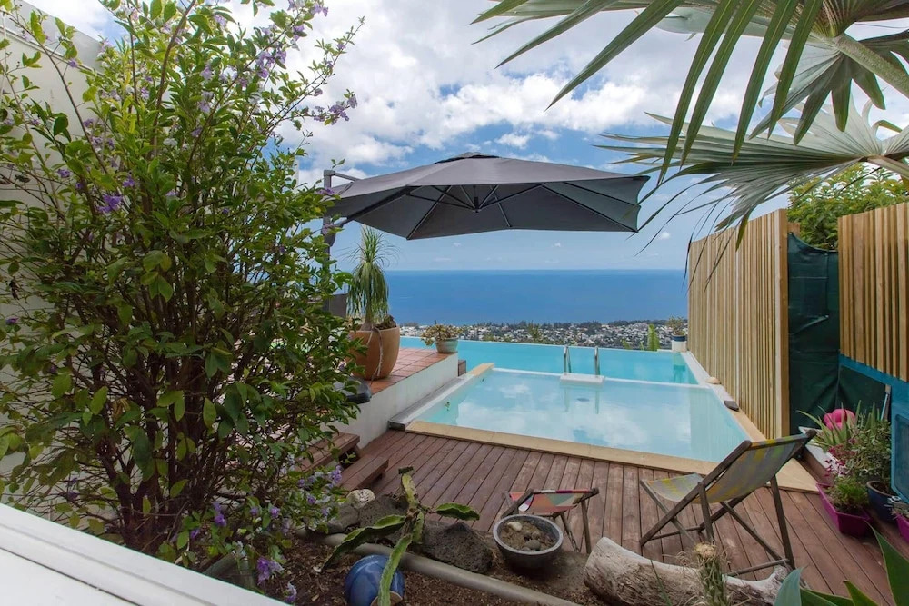 Villa With 5 Bedrooms in Saint-paul, With Wonderful sea View, Private Pool, Furnished Terrace