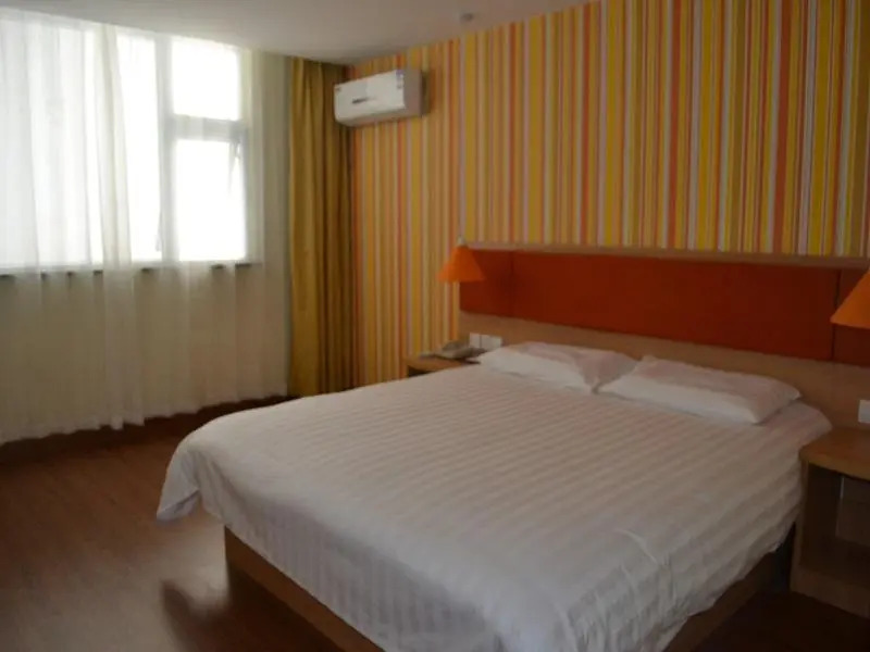 Home Inn Xishuangbanna Jinghong Manting Road Manting Park