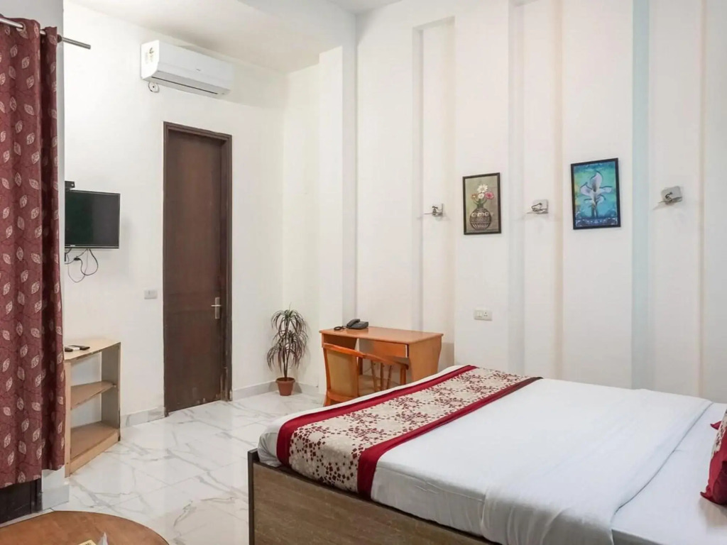 OYO Rooms Jasola Vihar 1